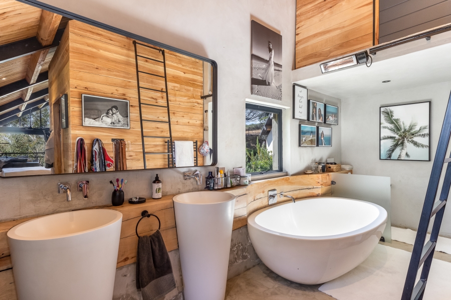 7 Bedroom Property for Sale in Brandwacht Western Cape